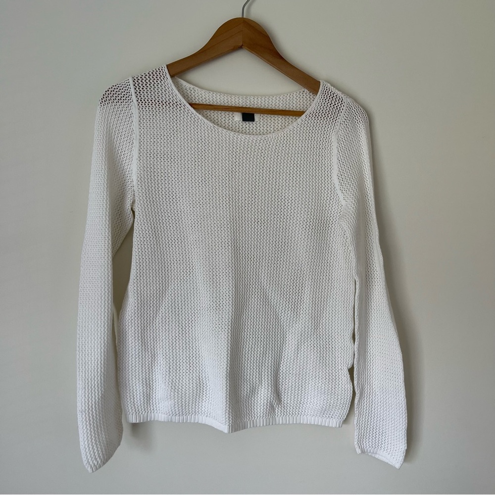 White knit light sweater